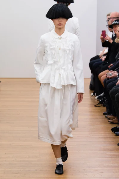 Look 39
